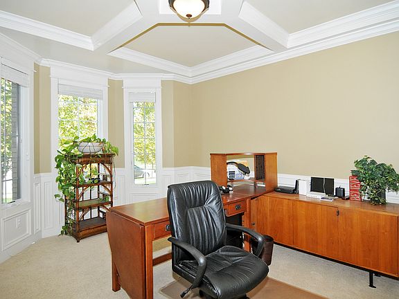 5th image of 10298 Forest Meadow Cir
