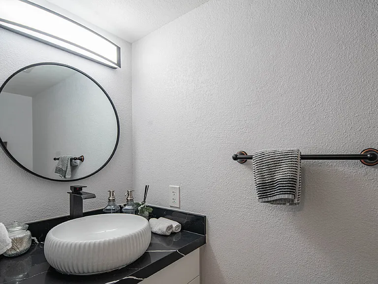 10615 N 63rd Dr — Photo 30