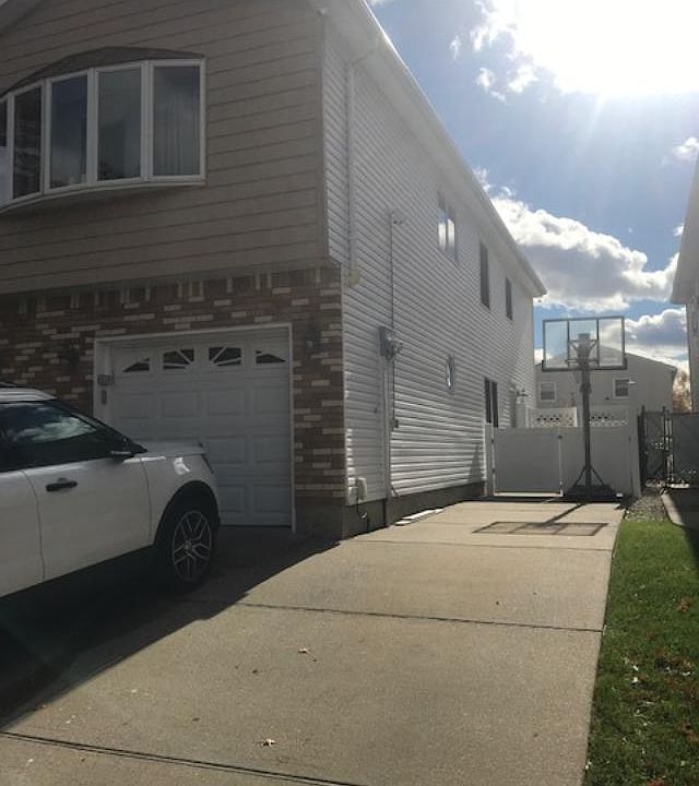 1st image of 1 E Figurea Ave