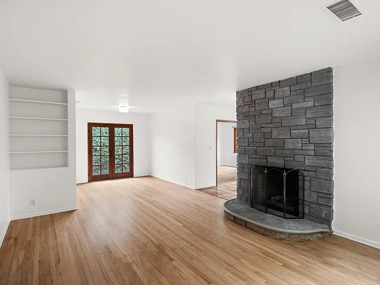 3600 Coolidge Ave — Photo 3