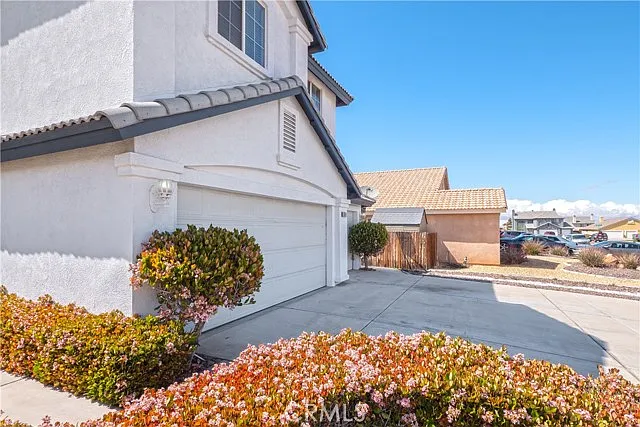 3 bed, 2601 sqft, $2,795 — Photo 4