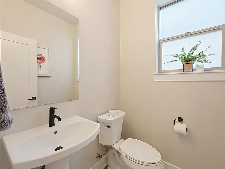 4541 SW 36th St — Photo 5