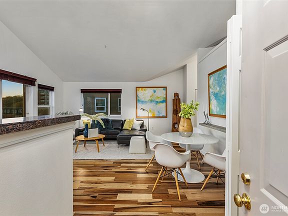 3rd image of 524 6th Avenue W #407