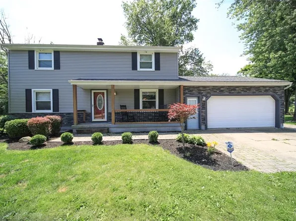 1350 Waverly Dr, Warren, OH 44483