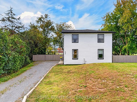 2nd image of 637 Collins Bay Rd