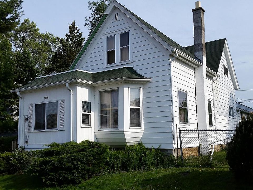1st image of 1309 Manitoba Ave