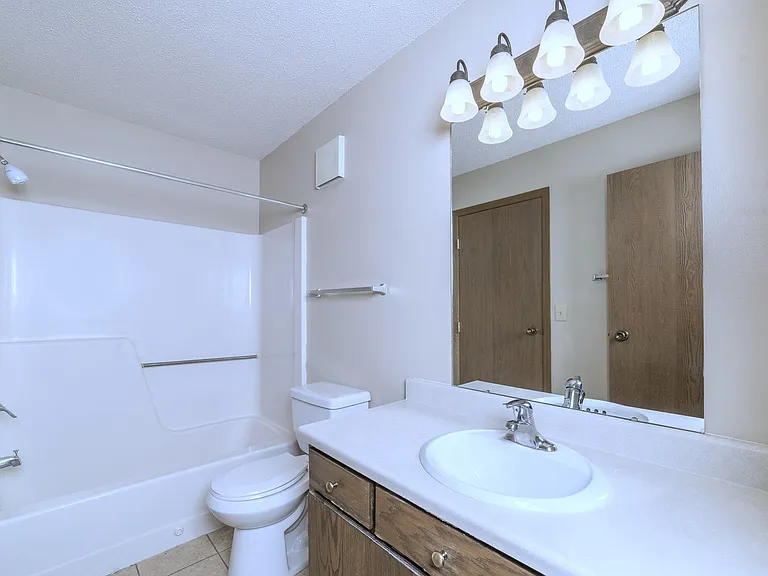 Oxbow Estates — Photo 16