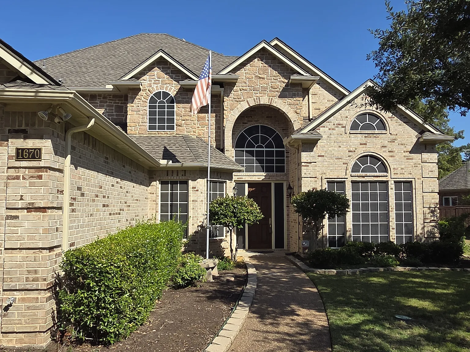 4 bed, 3121 sqft, $3,950 — Photo 4