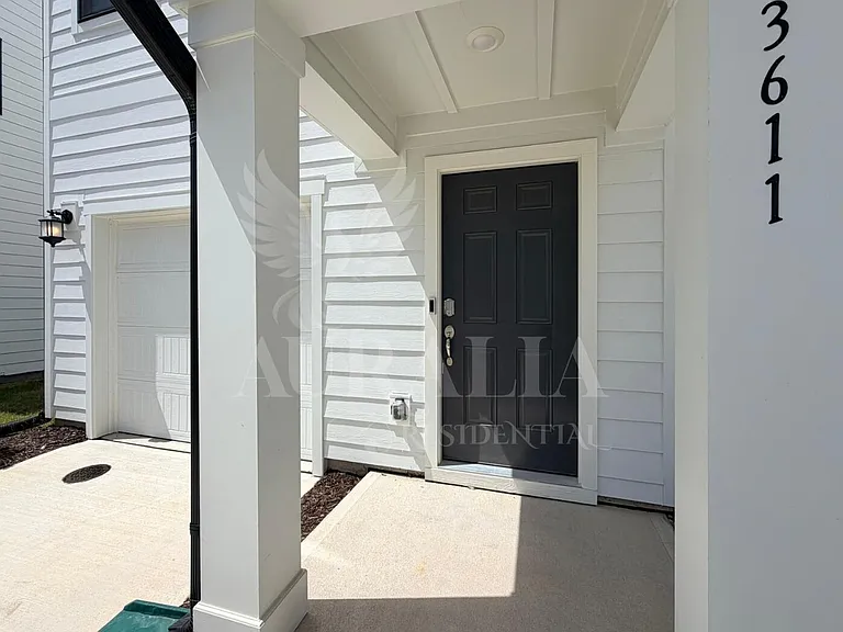3611 Elm Grove Ln — Photo 4