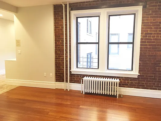 Rented by NY Space Finders Inc. | media 30