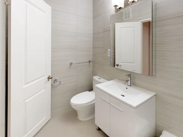 2940 Ocean Parkway image 9 of 12