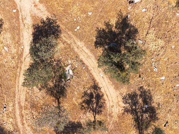 4th image of 42387 Indian Creek Rd