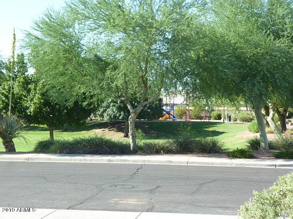 3rd image of 10405 W Palm Ln