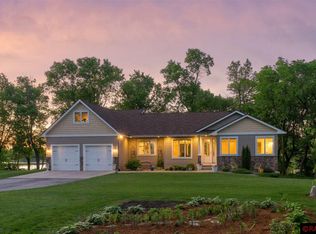 21842 Oriole Rd, Madison Lake, MN 56063