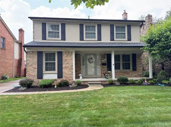 1755 Robindale Ave, Dearborn, MI 48128