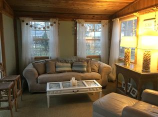 3995 Stamford Dr, Norton Shores, MI 49441