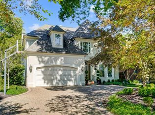 2010 Berkshire Rd, Columbus, OH 43221