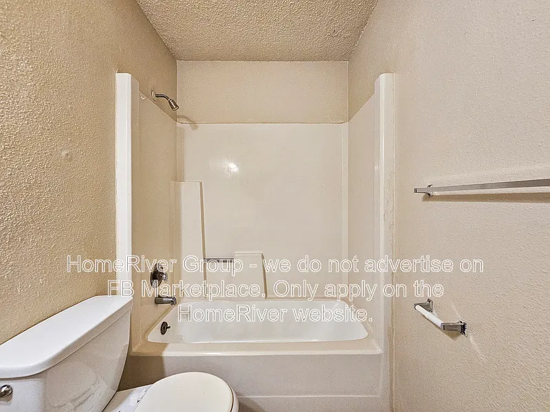 2 bed, 2.0 bath, 750 sqft, $998 — Photo 3