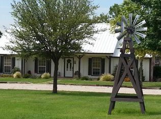 1789 Hlavek Rd, Decatur, TX 76234