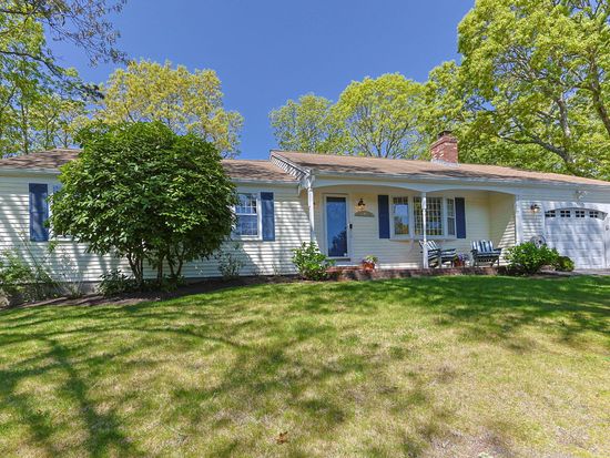 54 Mcnamara Avenue, West Yarmouth, MA 02673