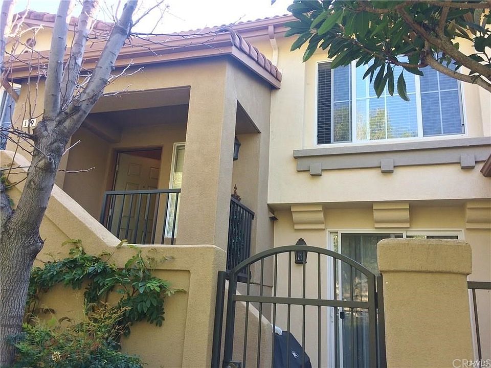 1st image of 19 Willowdale #136