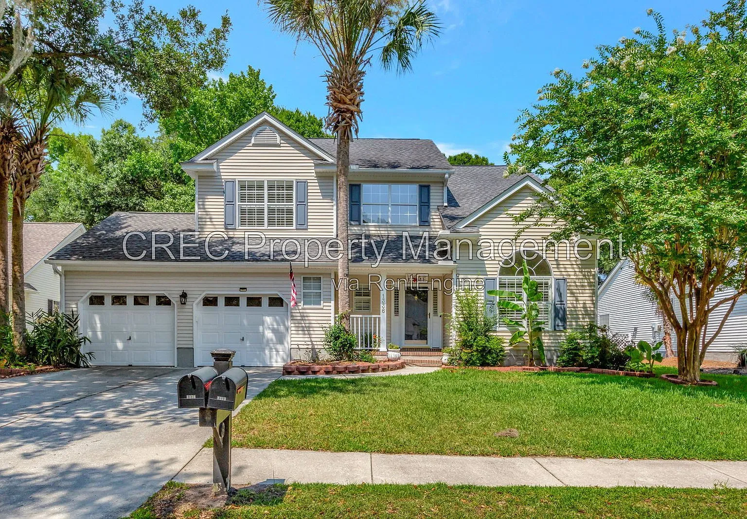 4 bed, 2.5 bath, 2023 sqft, $4,400 — Photo 1