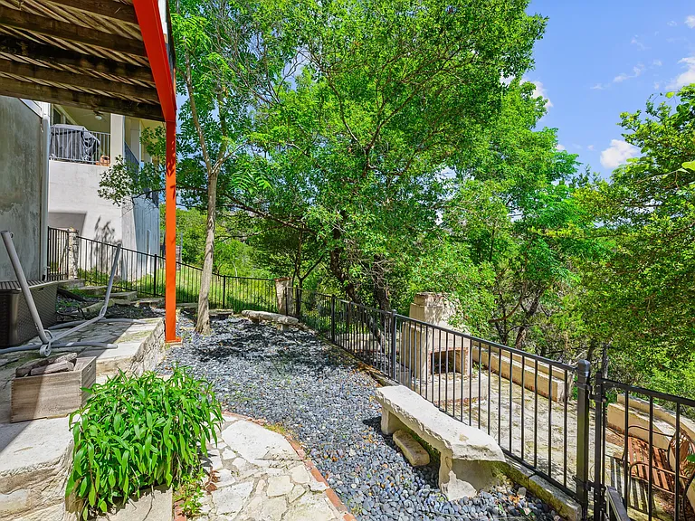 5004 Valburn Ct — Photo 35