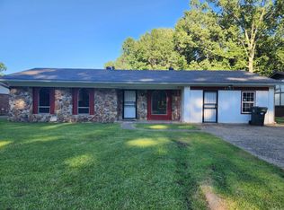 9403 Comstock Rd, Little Rock, AR 72209