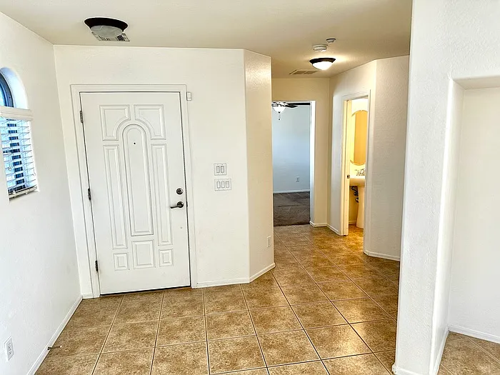 3293 E Loma Vista St — Photo 2