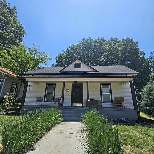 619 W Bell St #A Photo 1