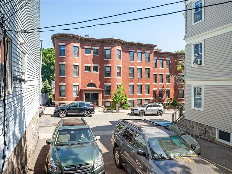 4 Linden Ct #3 — Photo 20