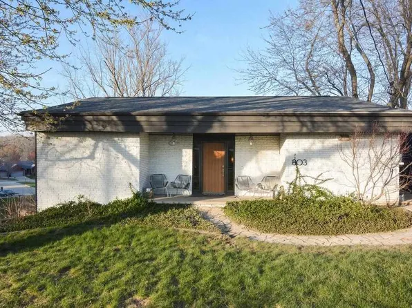 803 12th Ave, Coralville, IA 52241