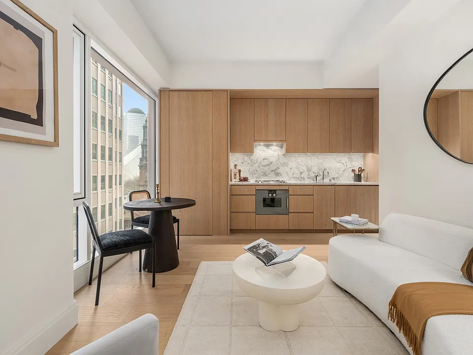 1 Park Row #20D