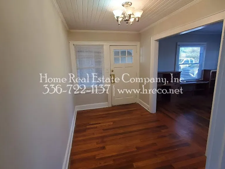 1354 Westbrook Plaza Dr — Photo 3
