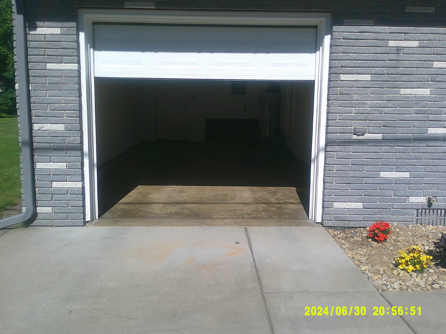 3 bed, 1.5 bath, 1400 sqft, $1,850 — Photo 3