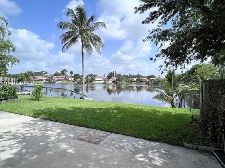 8291 SW 44th Pl — Photo 23