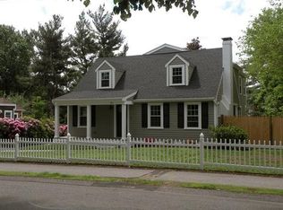 105 Nehoiden St, Needham, MA 02492