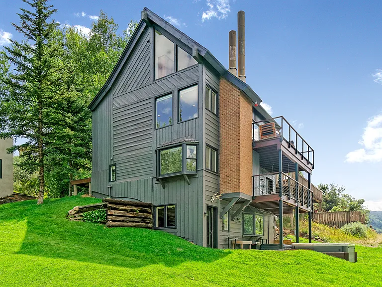 182 Bennett Pl — Photo 42