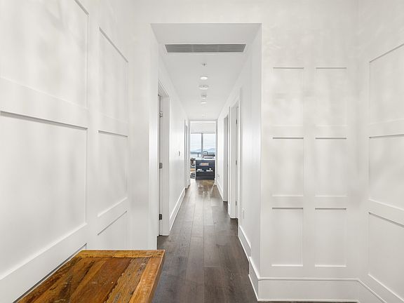 3rd image of 1500 Martin St #1406