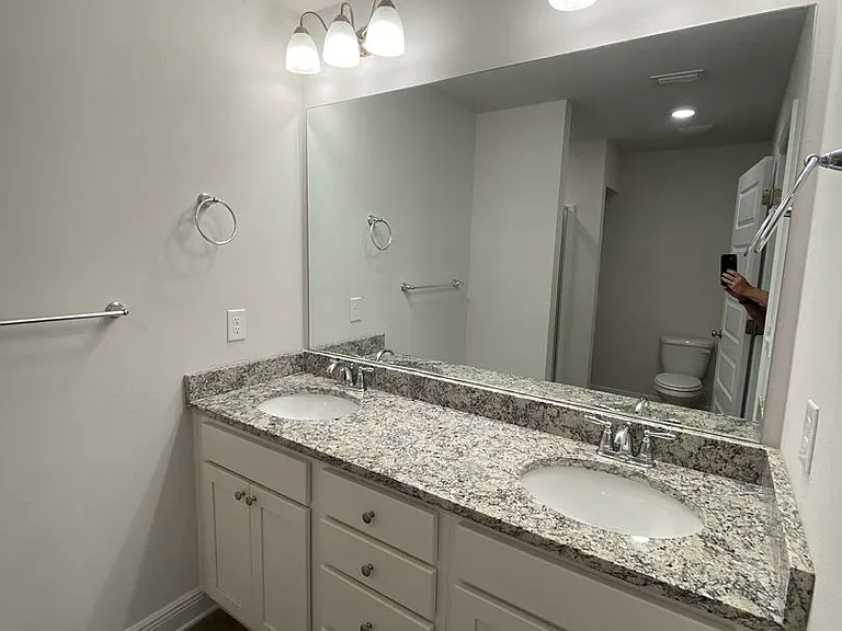 1611 Caleigh Ct — Photo 7