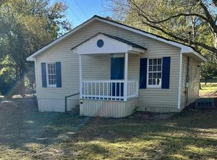 8 Macks Dr, Hattiesburg, MS 39402