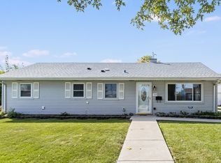 209 Notre Dame Ave, Joliet, IL 60436