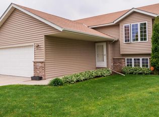 2651 Oshkosh Ln NW, Rochester, MN 55901