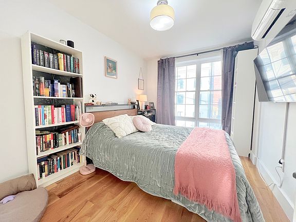 4th image of 302 Nostrand Ave #2F