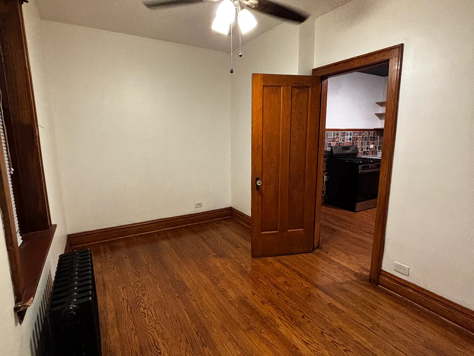 2 bed, 1099 sqft, $1,200 — Photo 4