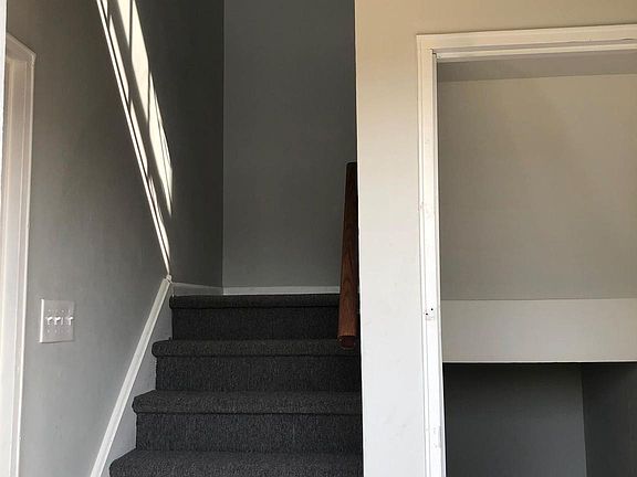 3rd image of 8726 Marsden St Floor 1
