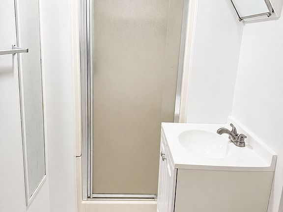 3rd image of 276 State St APT 9