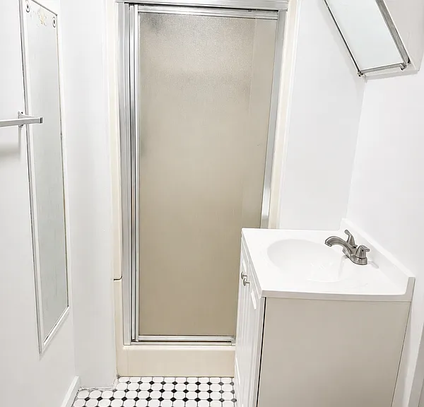 276 State St #9 — Photo 3