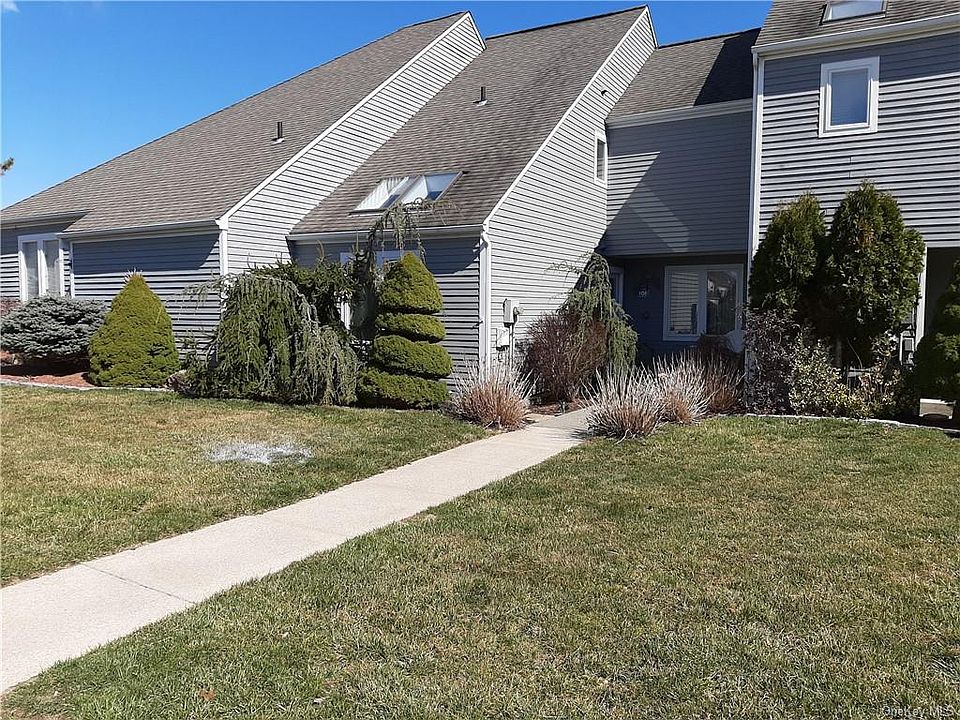 1st image of 106 Fairway Dr