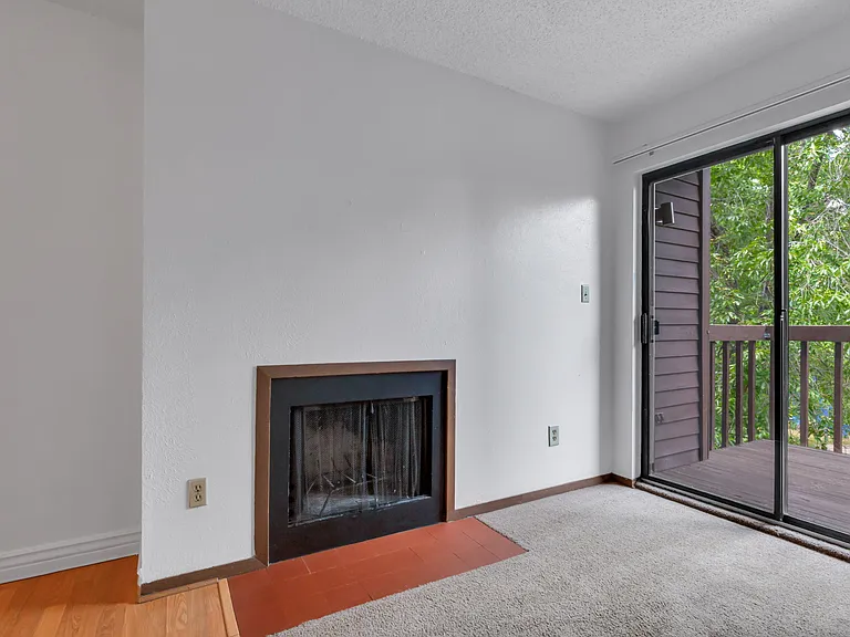 South Street Apartments — Photo 9